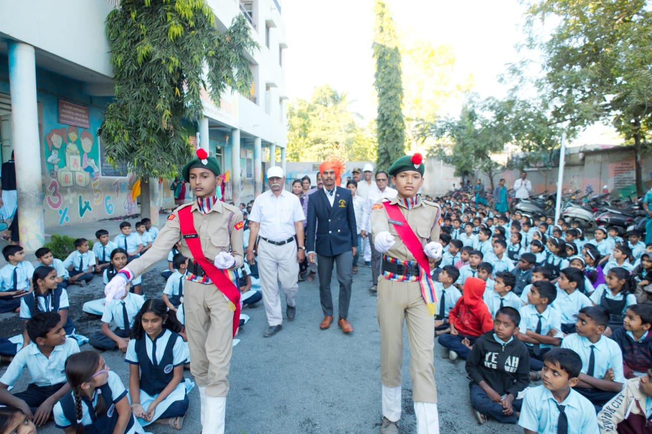 अहिल्यानगरच्या समर्थ कुलकर्णी यांची फ्लाइंग ऑफिसर म्हणून निवड अतिरिक्त फोटो