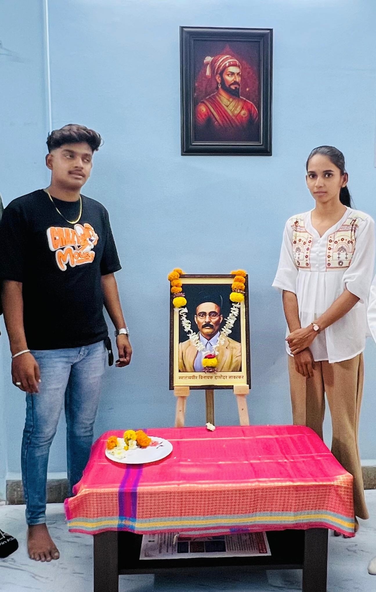 अमृत संस्थेच्या अहिल्यानगर कार्यालयात सावरकरांना अभिवादन अतिरिक्त फोटो