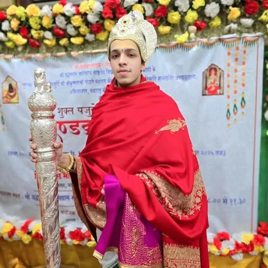 दंडक्रम महाविक्रमादित्य वेदमूर्ती देवव्रत रेखे गुरुजींचा अमृत संस्थेतर्फे गौरव अतिरिक्त फोटो