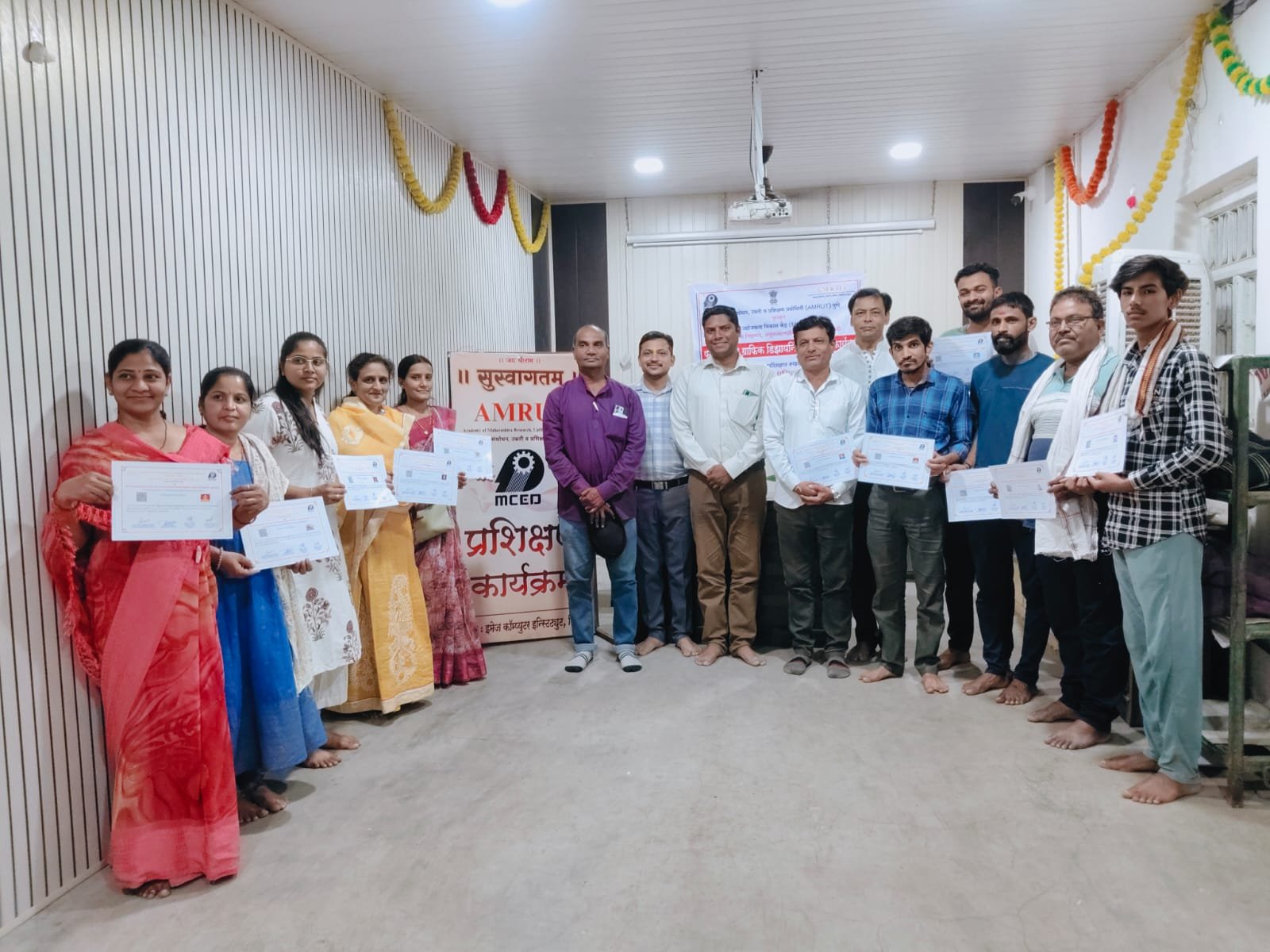 फोटोशॉप आणि ग्राफिक्स डिझायनिंग प्रशिक्षणामुळे झाली स्वयंरोजगारासाठी सिद्धता