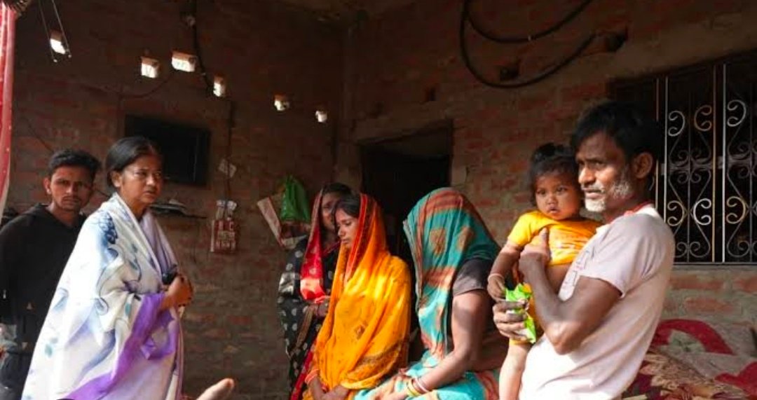 कागजों से परे गरिबी की सच्चाई अतिरिक्त फोटो