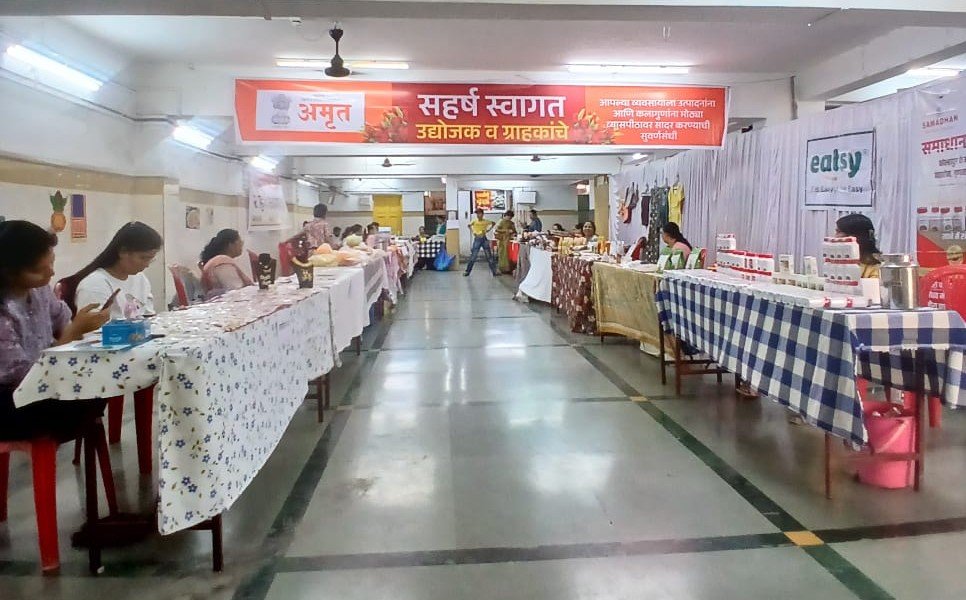 अमृतपेठ थेट बाजारपेठेमुळे स्थानिक अर्थव्यवस्थेला मिळेल बळकटी : डॉ. दीपक आंबर्डेकर अतिरिक्त फोटो