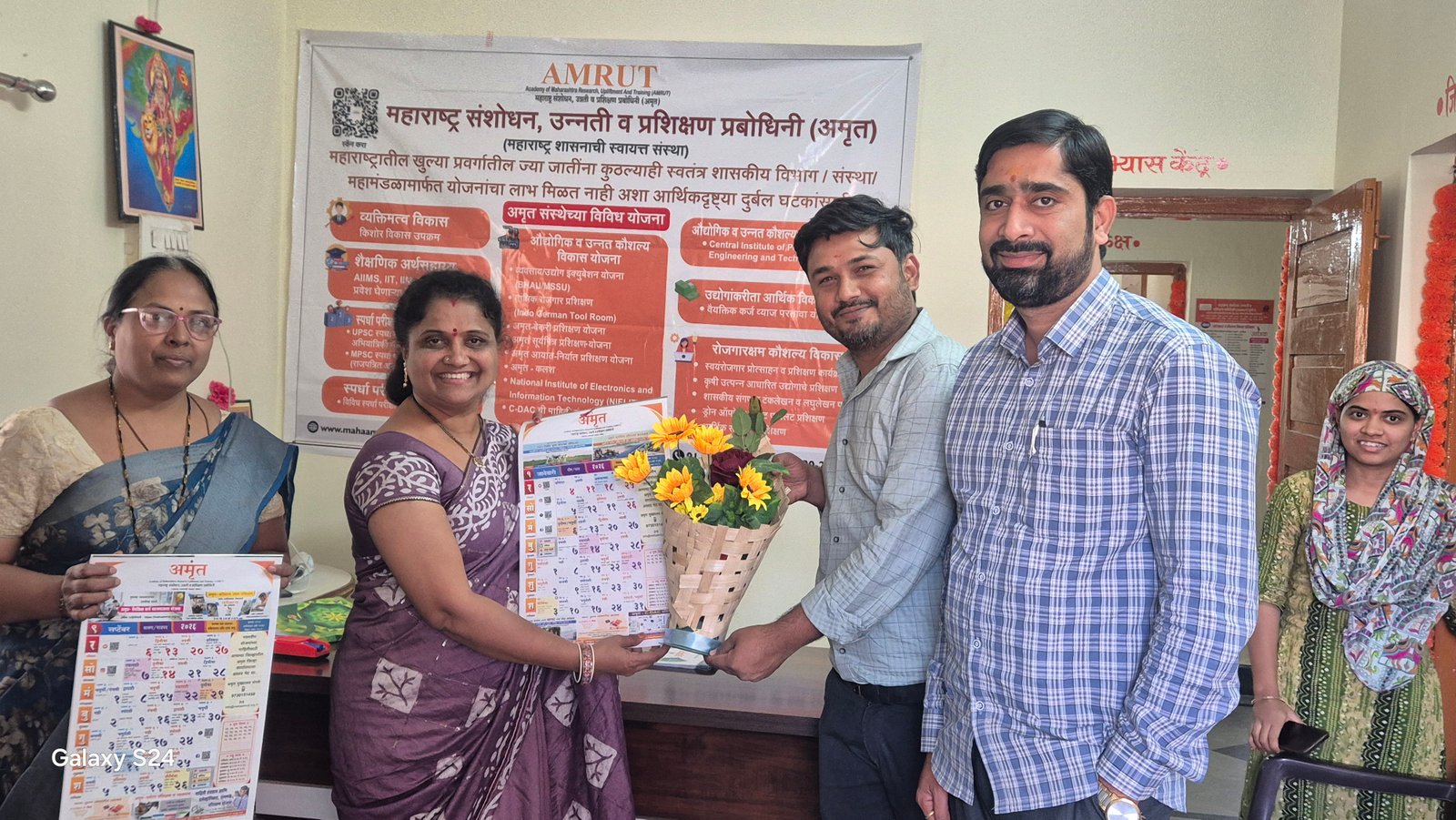 नांदेडमधील समाजसेविका सौ. श्रद्धाताई चनाखेकर अमृत संस्थेला करणार समन्वयकाच्या भूमिकेतून सहकार्य अतिरिक्त फोटो