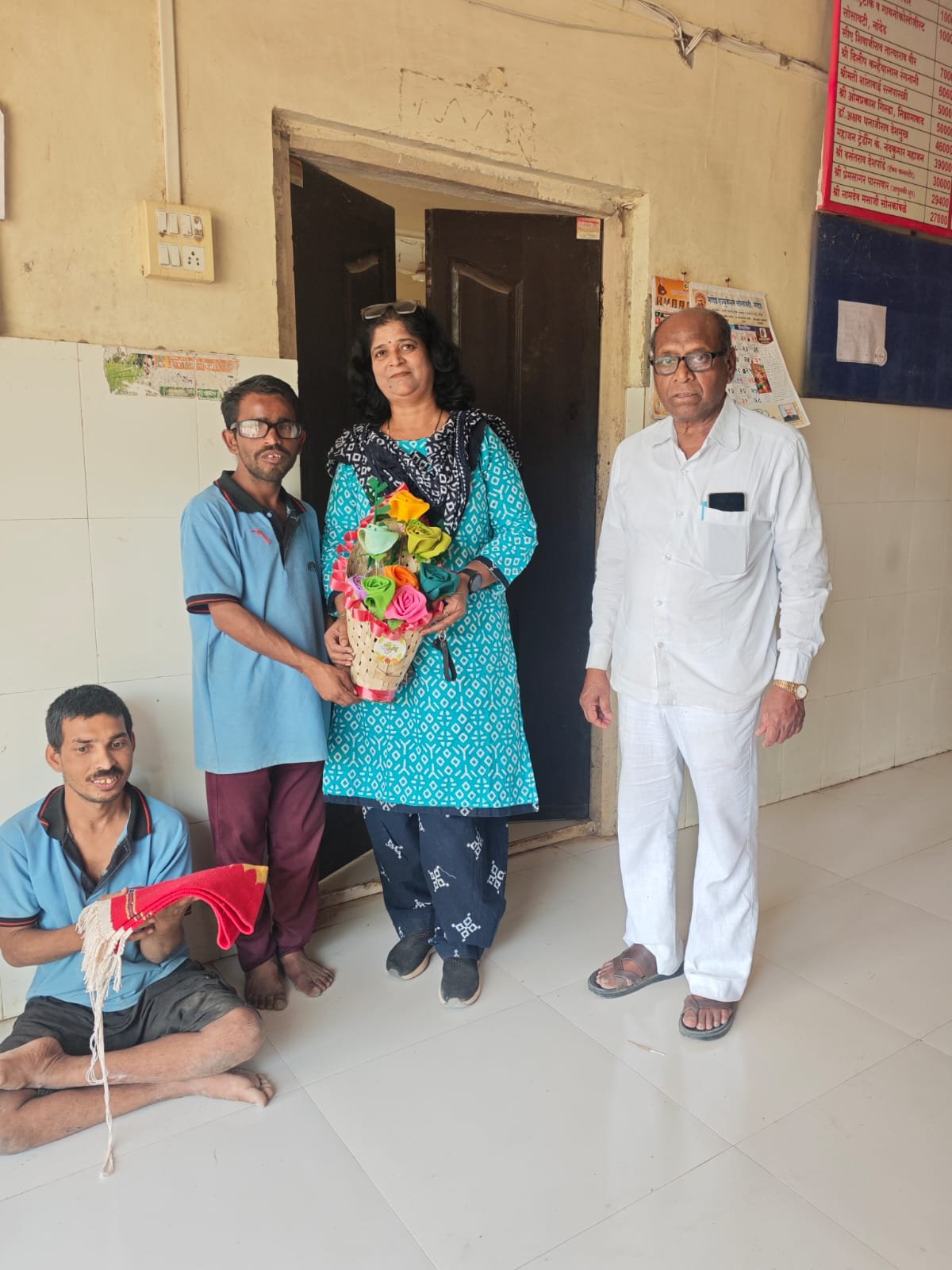 नांदेडमधील नंदनवन नेरली लोकसेवा मंडळाला अमृत संस्थेच्या पदाधिकाऱ्यांची भेट अतिरिक्त फोटो