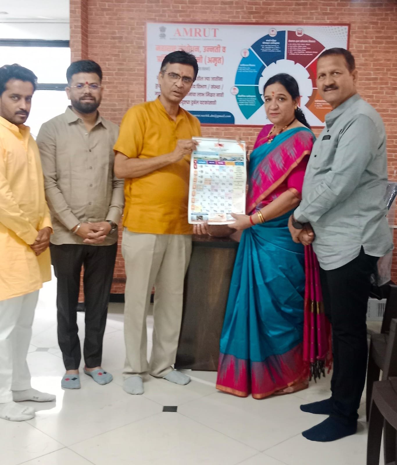 नाशिकच्या नवनिर्वाचित नगरसेविका स्वाती भामरे यांचा 'अमृत'तर्फे सत्कार अतिरिक्त फोटो