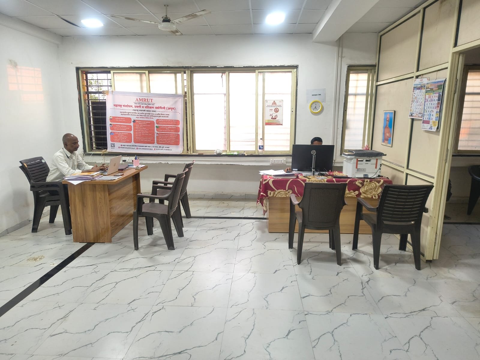 अमृत पंधरवड्यात परभणी कार्यालय बारा तास राहणार खुले अतिरिक्त फोटो