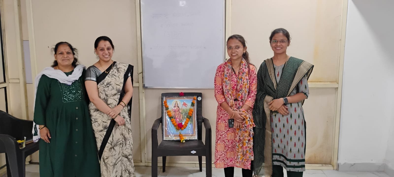 अमृत संस्थेच्या परभणी जिल्हा कार्यालयात महिला दिन उत्साहात साजरा अतिरिक्त फोटो