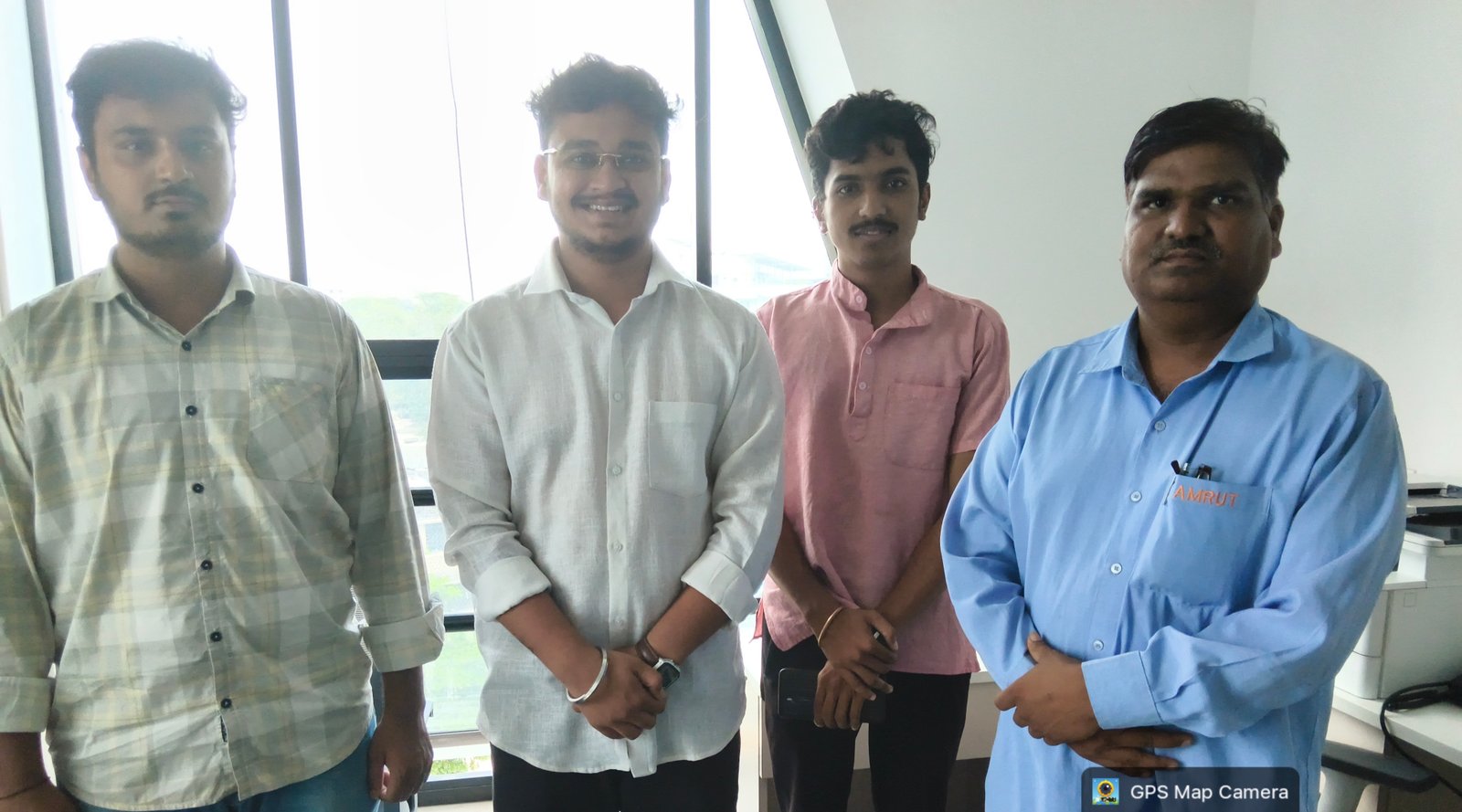 व्हिडिओ आणि फोटोग्राफी व्यवसायात ड्रोनच्या वापरासाठी घेतले प्रशिक्षण