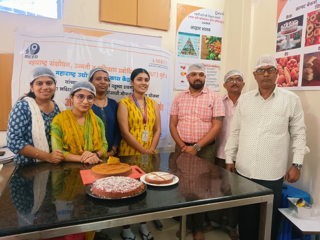 प्रशिक्षणातून थेट व्यवसायाकडे वाटचाल   अतिरिक्त फोटो