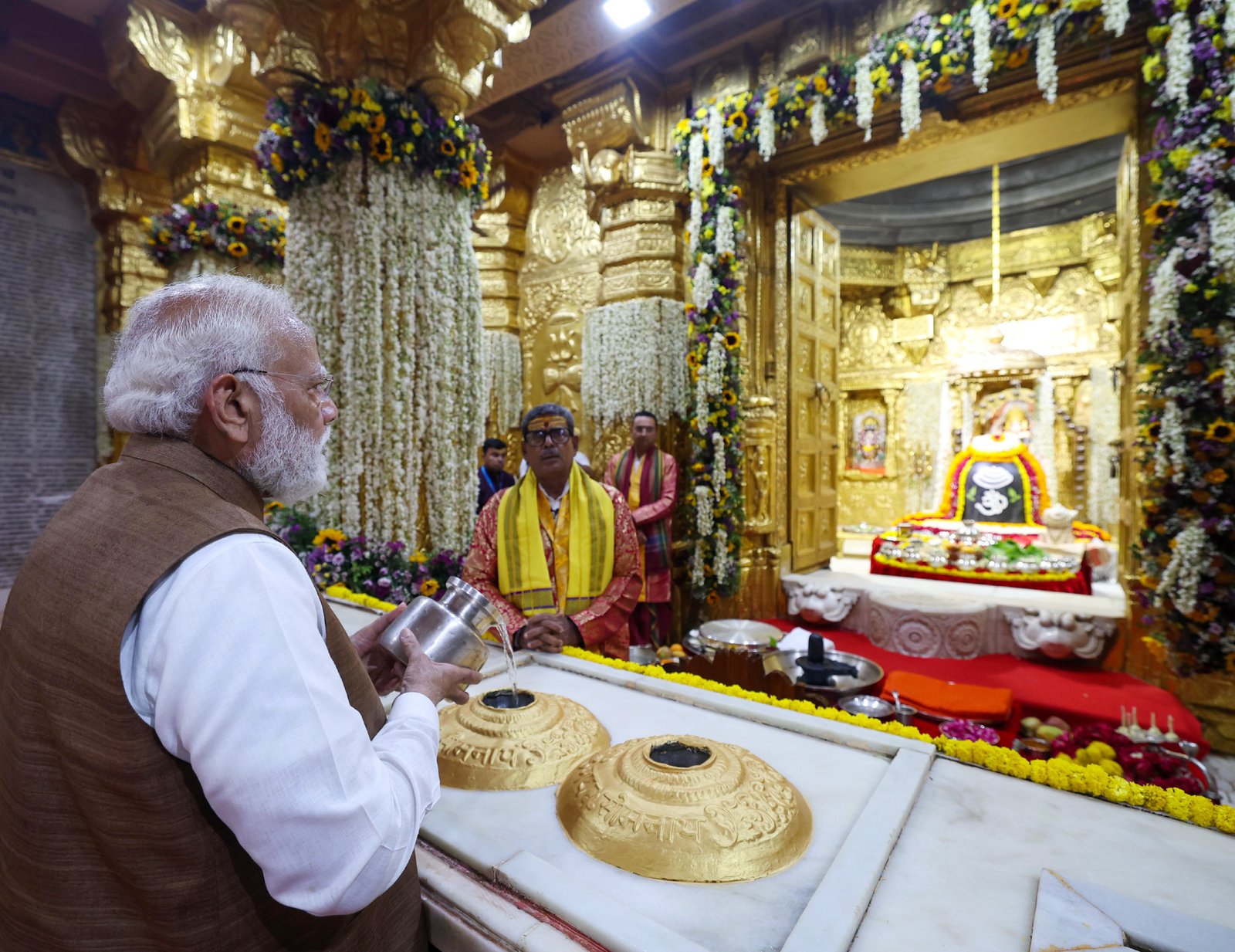 सोमनाथाची गाथा - भग्न दगडांपासून अखंड श्रद्धेपर्यंत... अतिरिक्त फोटो