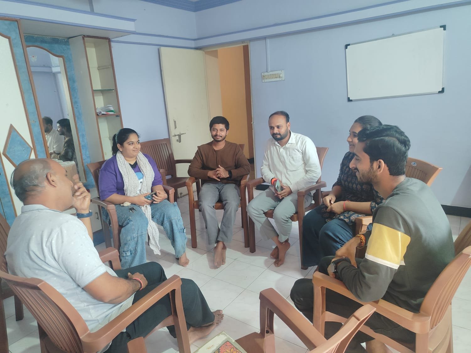 विश्वबंधुत्वाचा संदेश, युवा शक्तीला प्रेरणेची दिशा अतिरिक्त फोटो